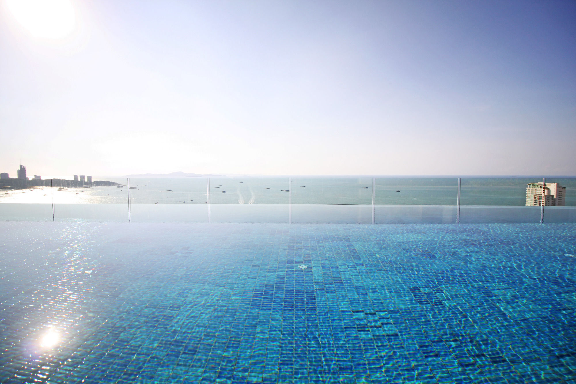 Centric Sea By Pattaya Holiday Bang Lamung Exterior foto