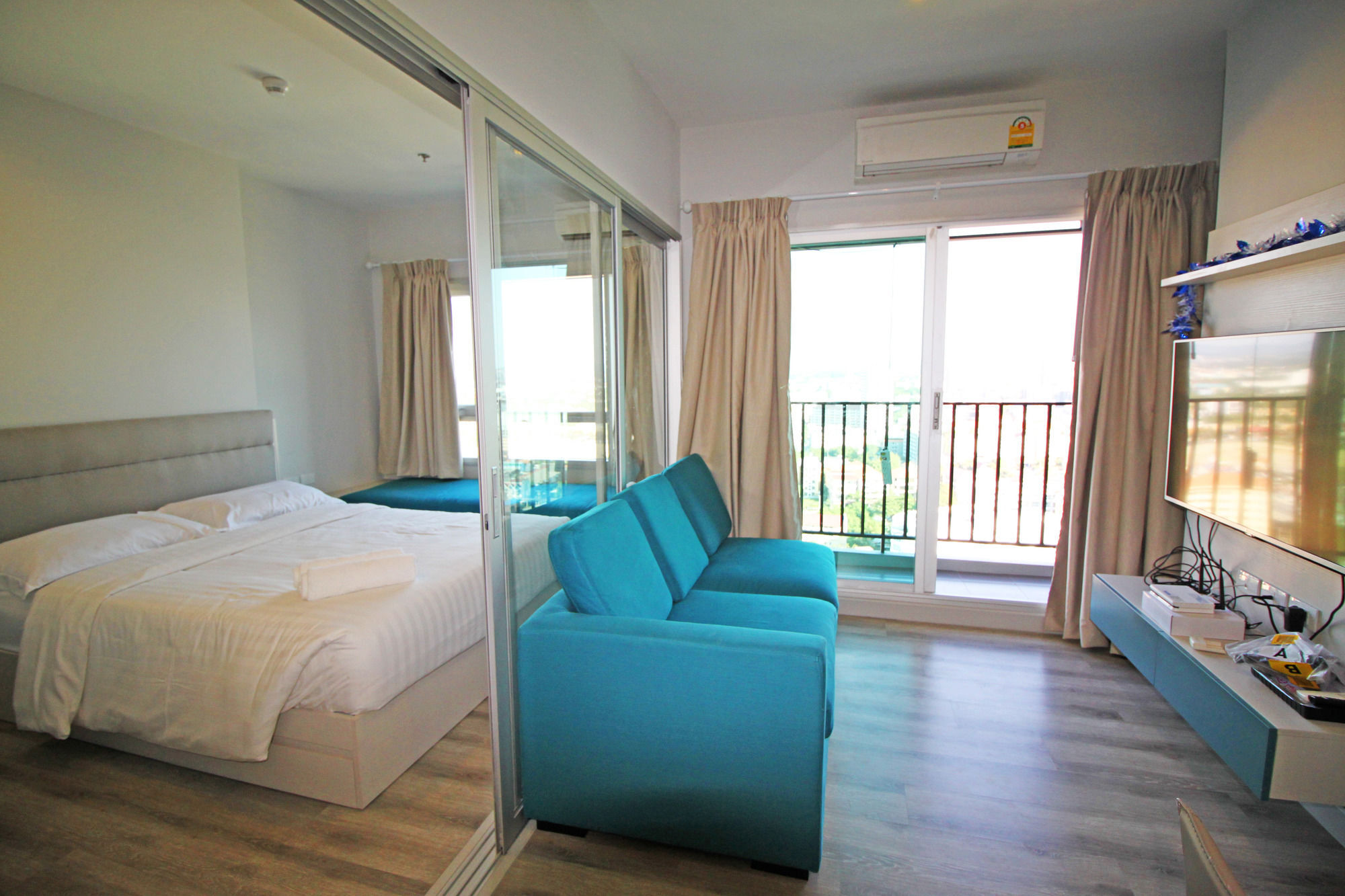 Centric Sea By Pattaya Holiday Bang Lamung Exterior foto
