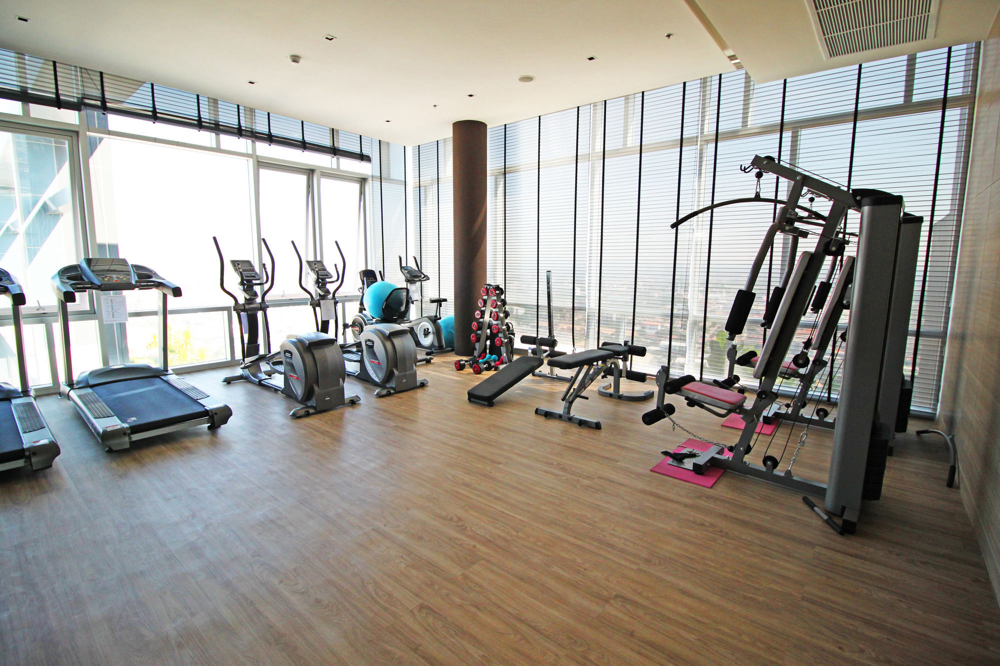 Centric Sea By Pattaya Holiday Bang Lamung Exterior foto