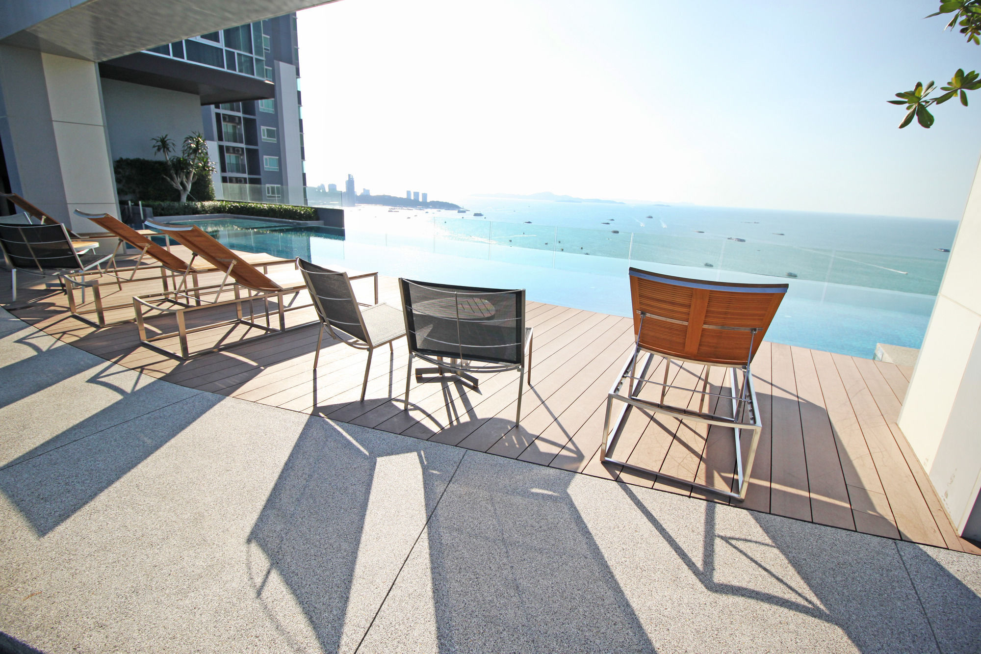 Centric Sea By Pattaya Holiday Bang Lamung Exterior foto