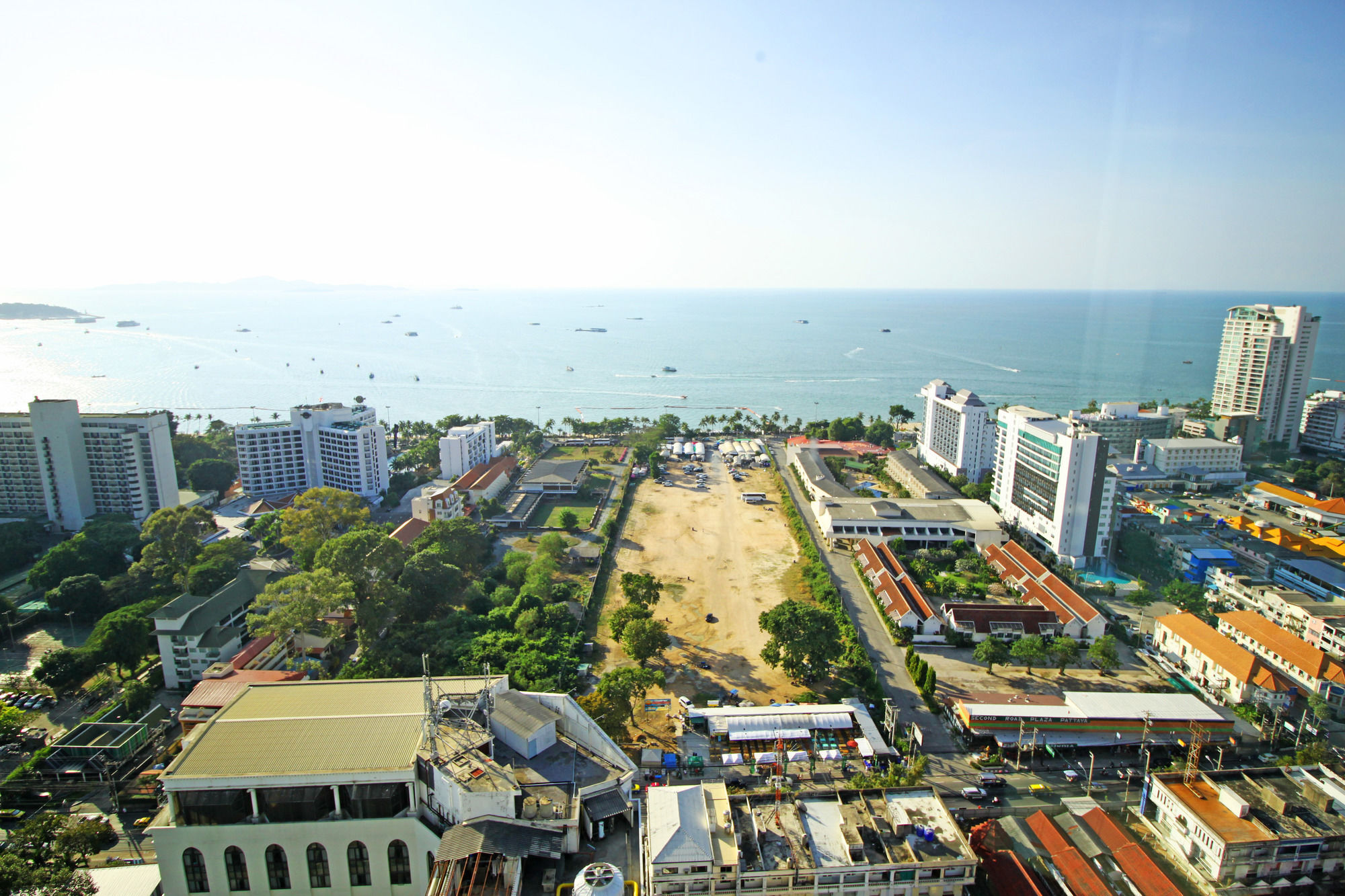 Centric Sea By Pattaya Holiday Bang Lamung Exterior foto